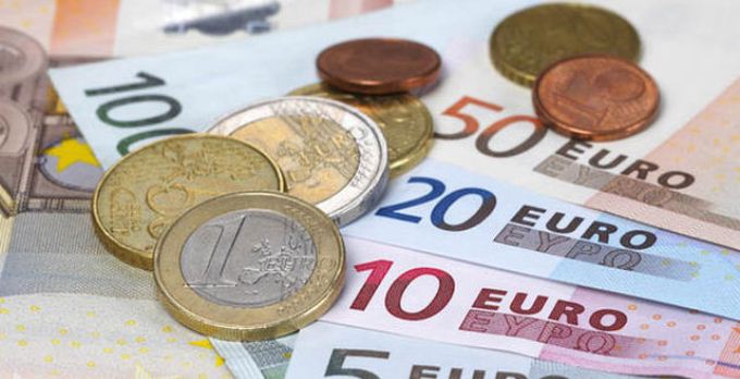 Euro vijon te rikuperoje pike perkundrejt lekut, kap nivelin me te larte qe prej 13 qershorit